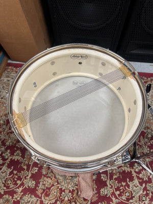 Ludwig Pioneer White Marine Pearl 14x5.5” Snare Drum