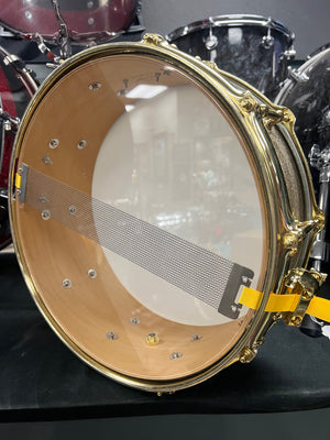 On The Edge 14x5.5” Gold Glitter Snare Drum