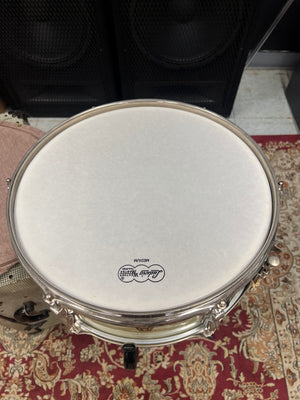 Ludwig Pioneer White Marine Pearl 14x5.5” Snare Drum