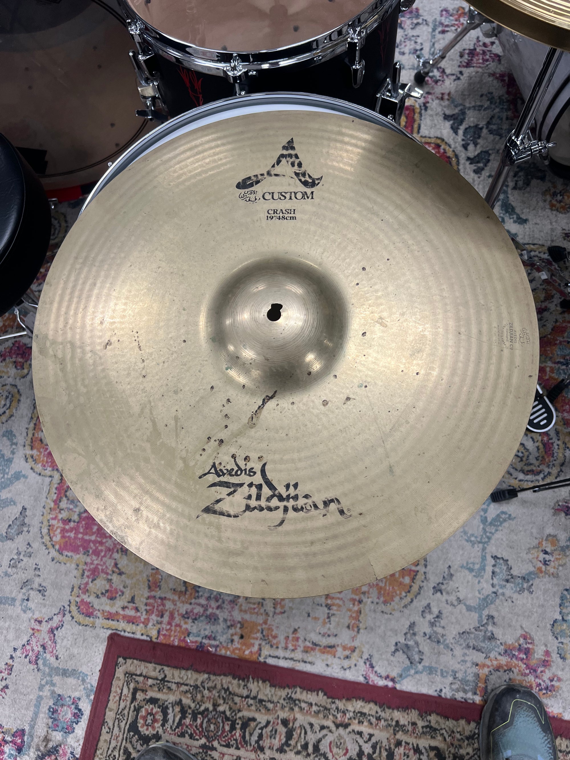 Zildjian 19” A custom crash cymbal cracked