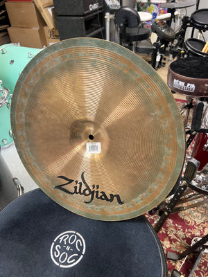 Zildjian 16” ZBT crash Cymbal