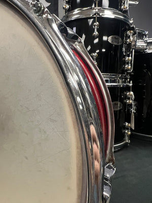 Ludwig Pioneer Red Sparkle 14x5” Snare Drum