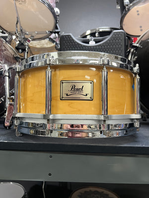 Pearl Maple 14x6.5” Free Floater snare drum