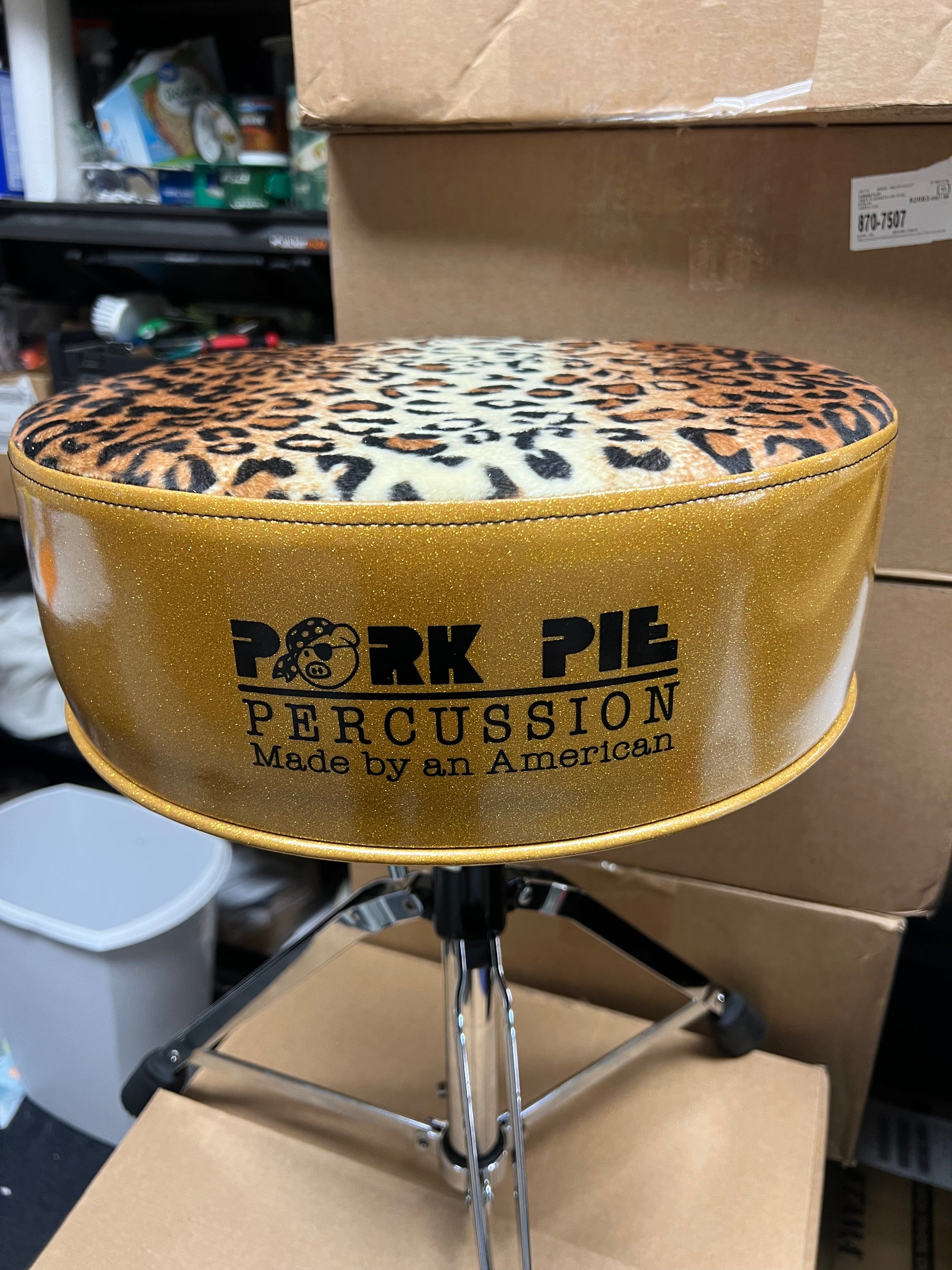 Pork Pie Gold With Leopard Print Throne