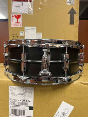 Pearl 14x5.5” Steel Snare Drum