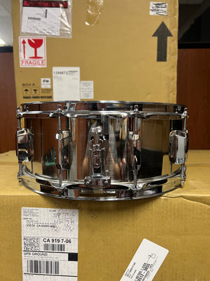 Pearl 14x5.5” Steel Snare Drum