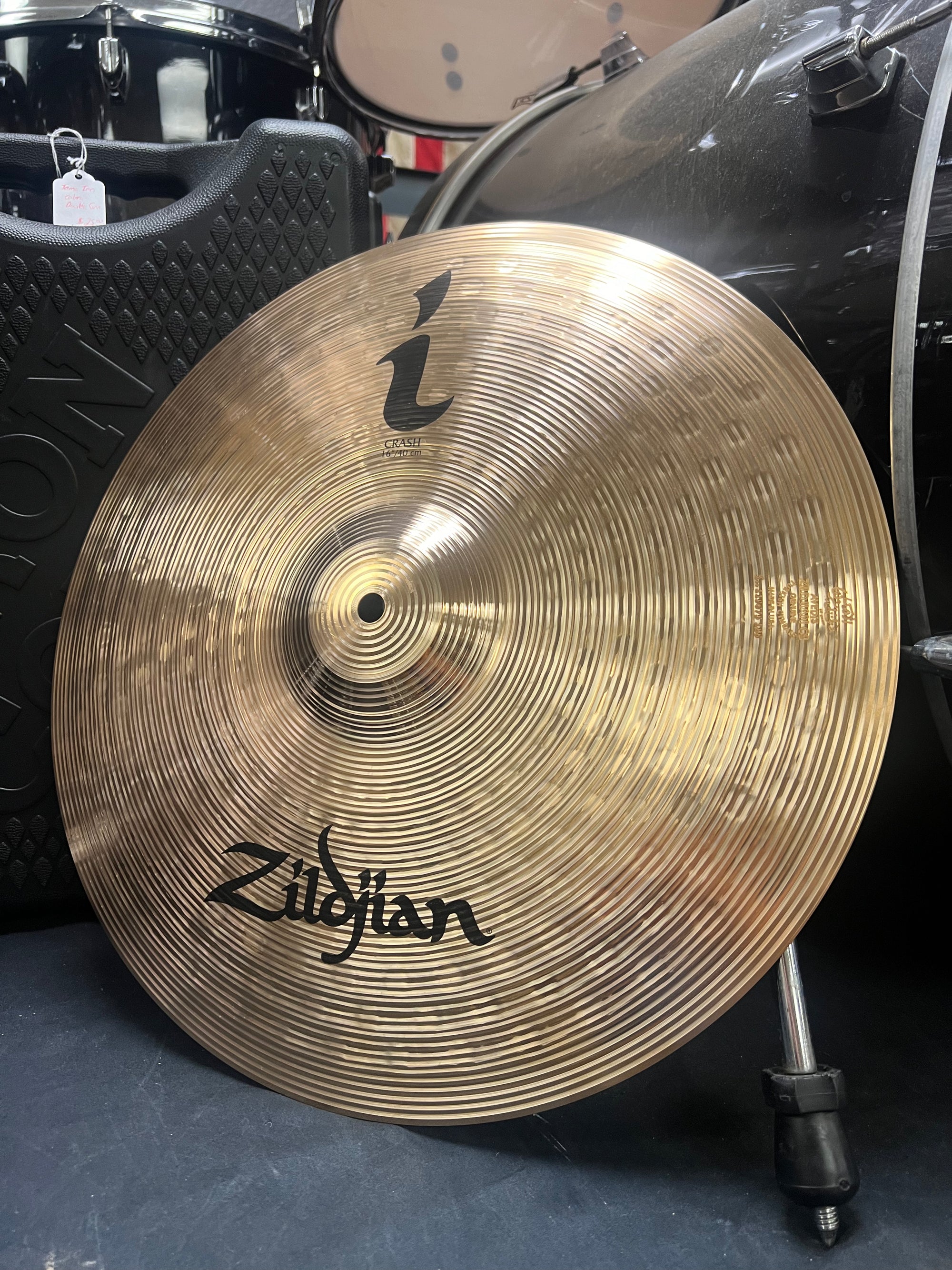 Zildjian 16” I series crash cymbal